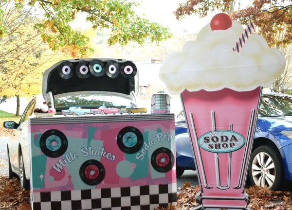 Fifties Soda Shop Halloween Trunk Theme