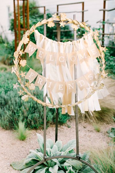 DIY Welcome Hula Hoop Wreath