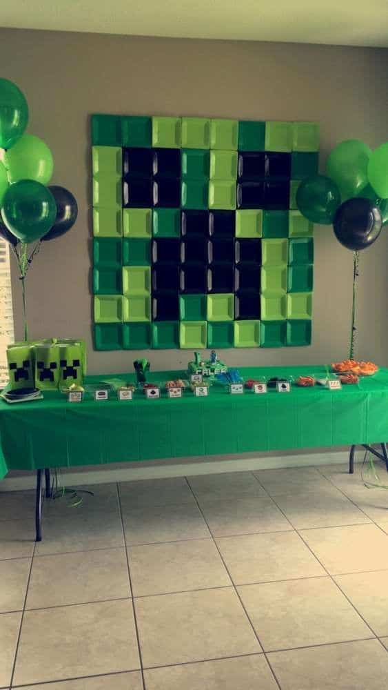 DIY Minecraft Creeper - Birthday Decorations - Katherine Learns Stuff!