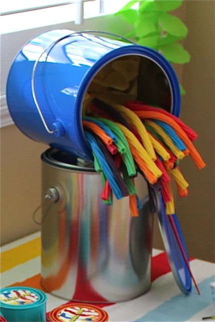 Clever Art Party Decoration - Paint Party Ideas