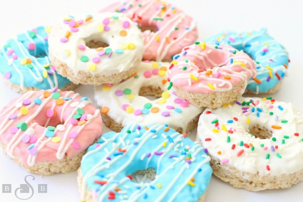 Donut Krispie Treats | Donut Themed Party Ideas