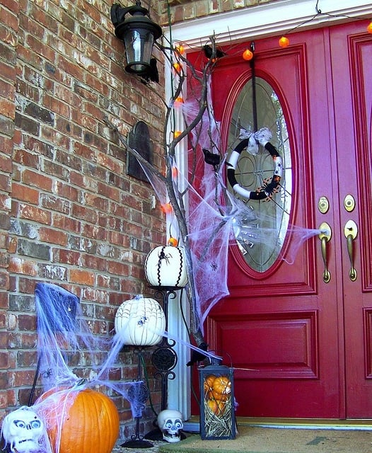 Halloween Front Porch Idea