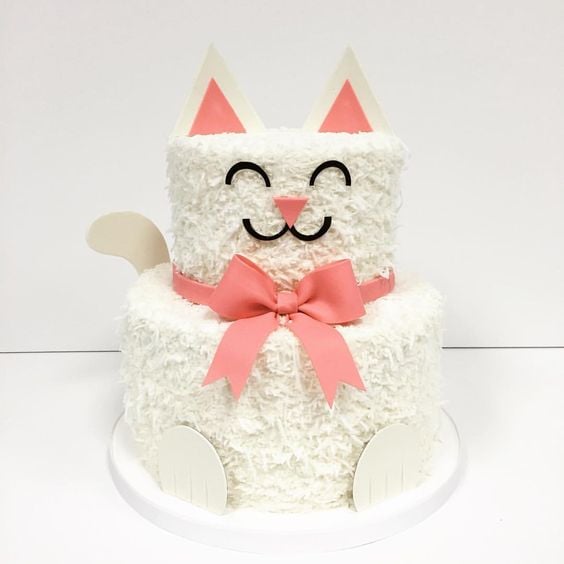 Kitty Cat Birthday Cake | Cat Party Ideas