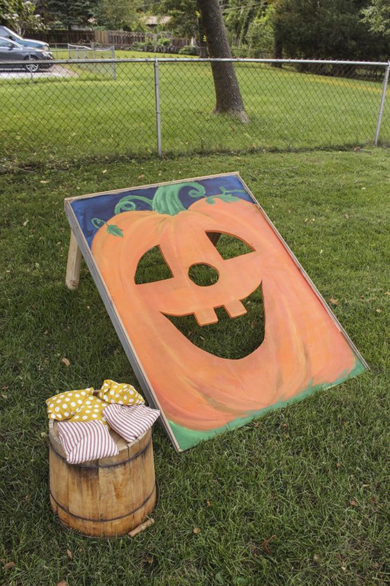Pumpkin Bean Bag Toss Game | Fall Festival Party Ideas