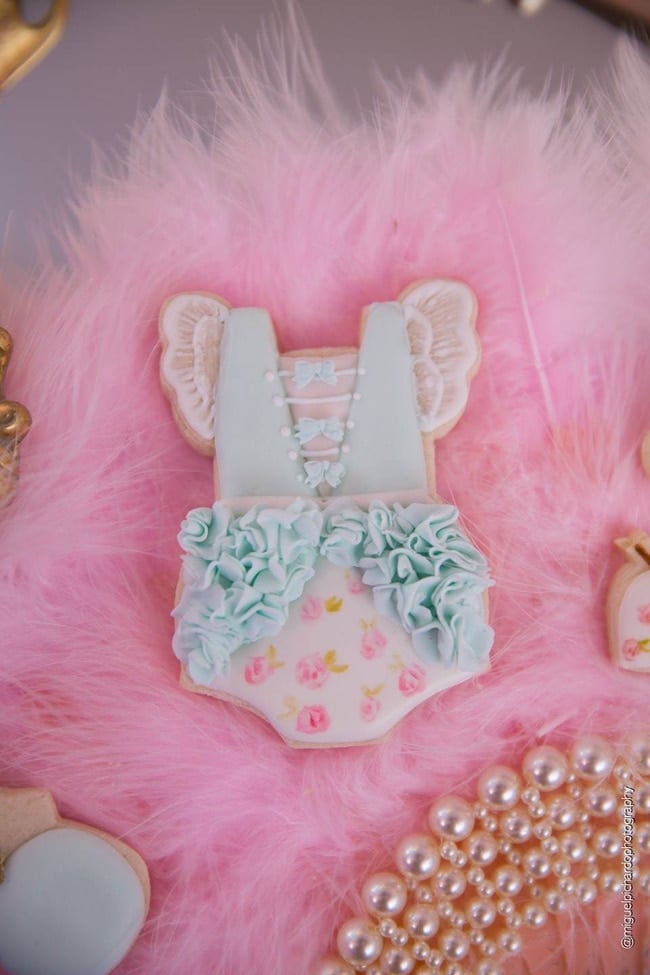 Gorgeous Marie Antoinette Baby Shower Cookies - Pretty My Party