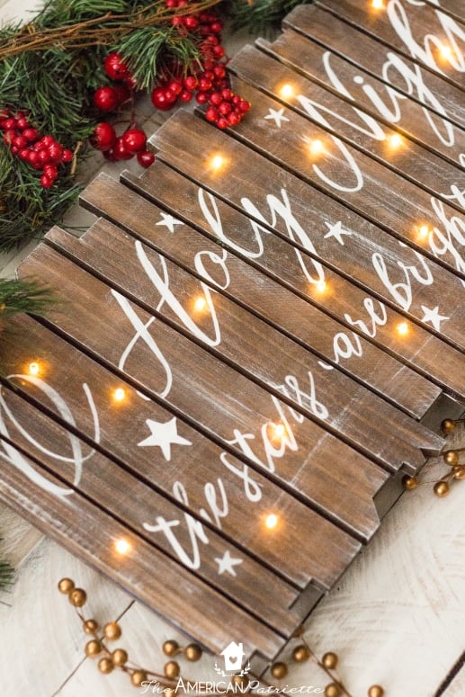 DIY Rustic Light Up Christmas Sign