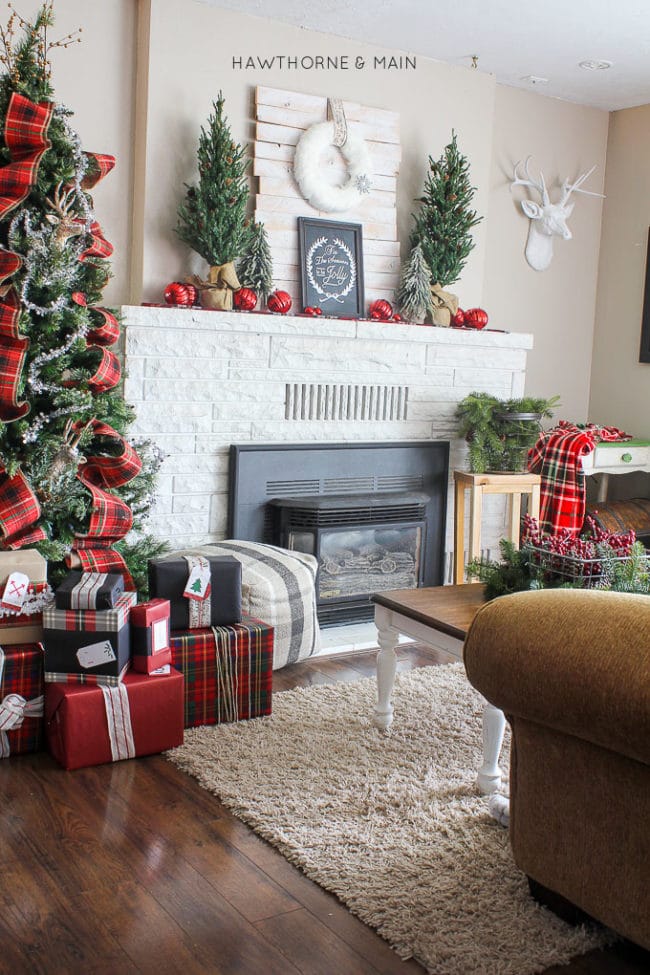 Rustic Plaid Holiday Fireplace Decor