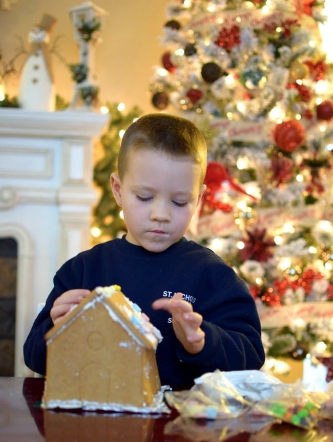 13 Christmas Traditions Your Kids Will Never Forget