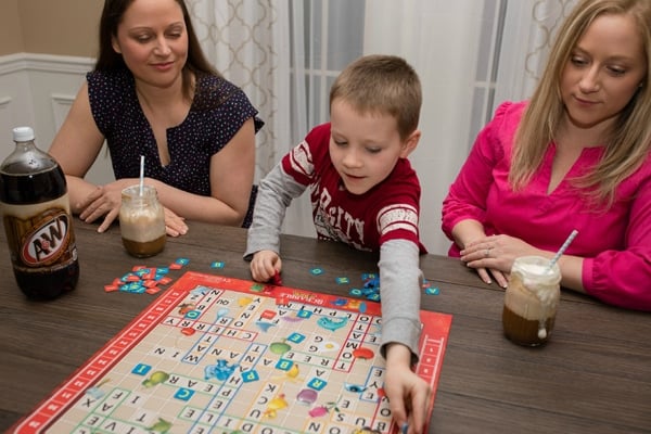 Family games and root beer floats - Pretty My Party