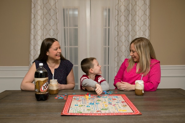 Family games and root beer floats - Pretty My Party