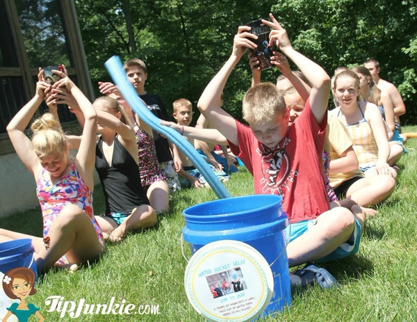 Water Bucket Relay Game For Kids - Water Games