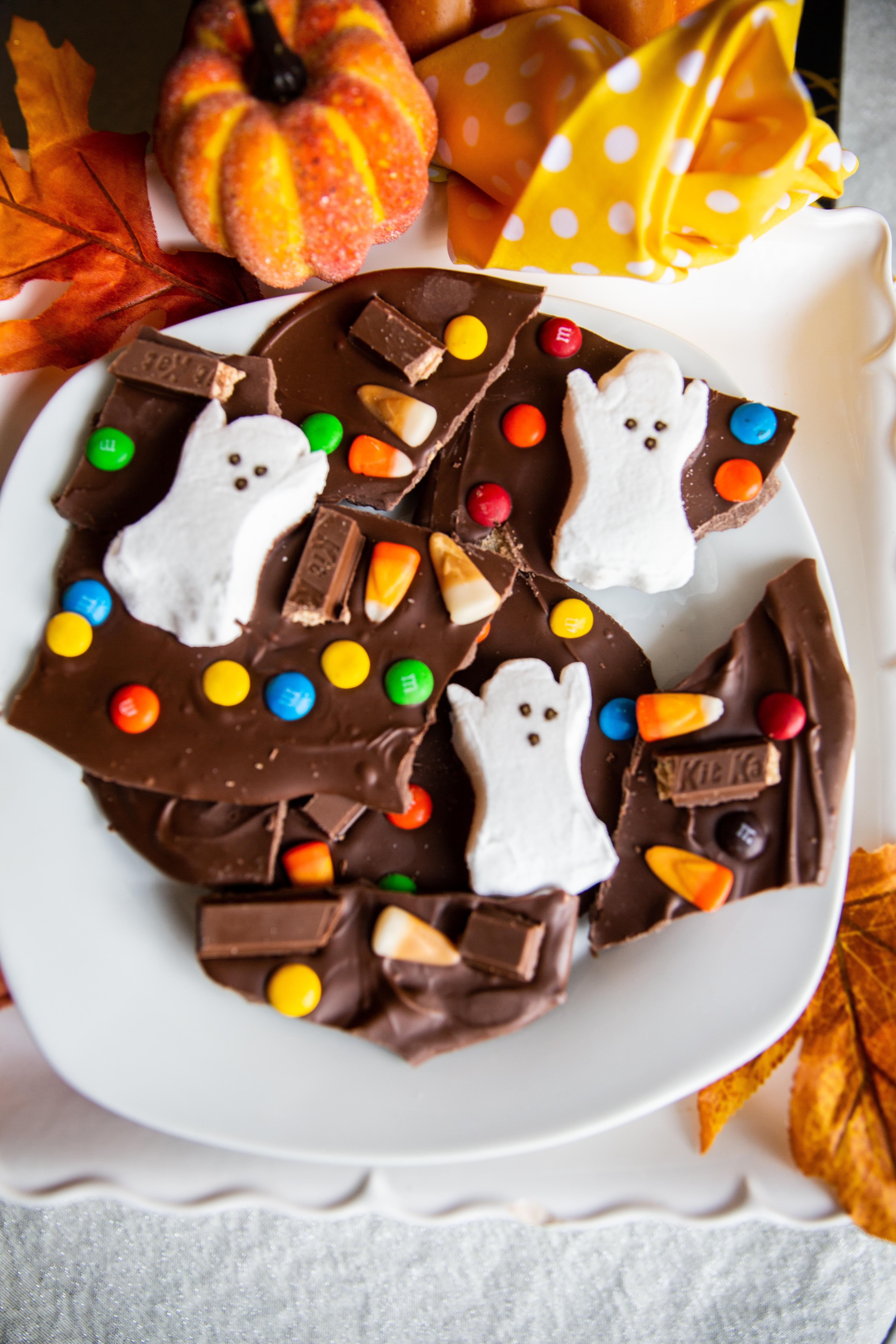 Halloween Candy Bark Recipe