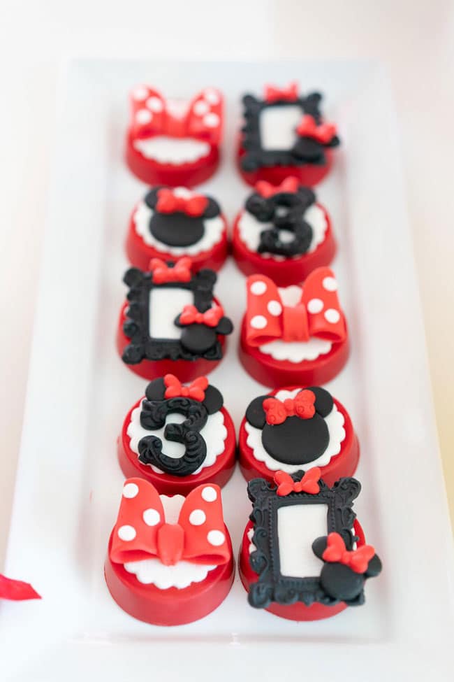 Minnie Mouse Chocolate Covered Oreos