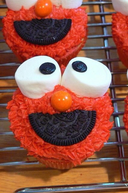 Elmo Cupcakes - Elmo Birthday Party Ideas