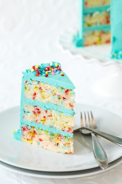 17 Awesome Birthday Cake Recipe Ideas