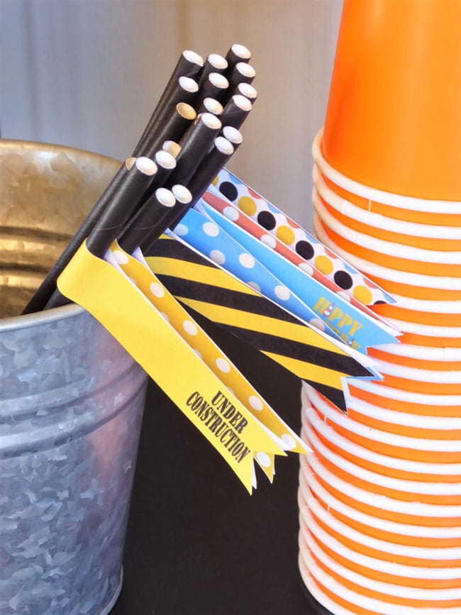 Construction Party Straw Flags