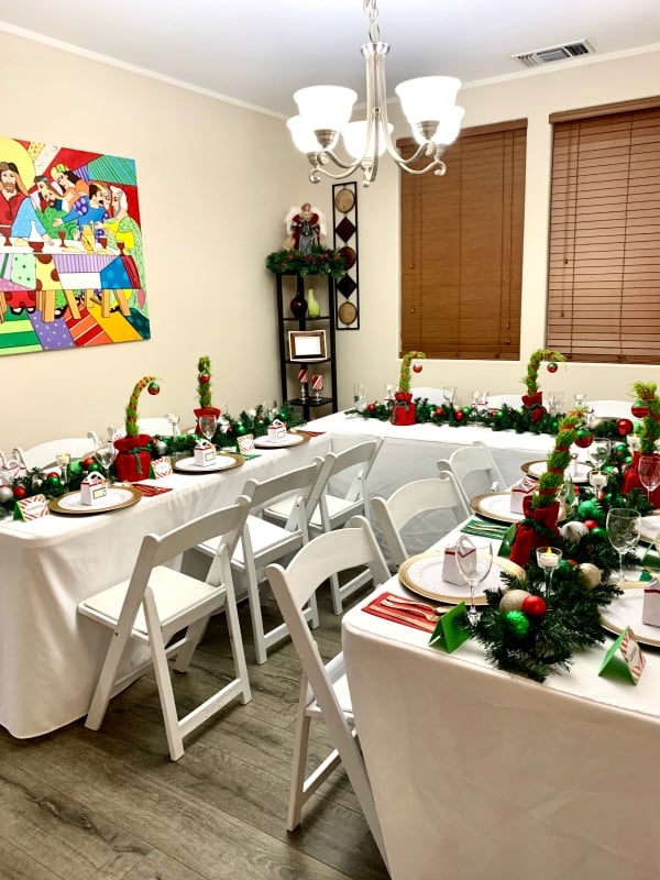Grinch Party Tables