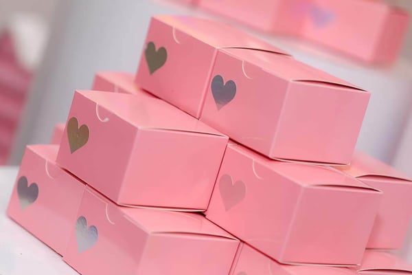 Pink Favor Boxes With Hearts