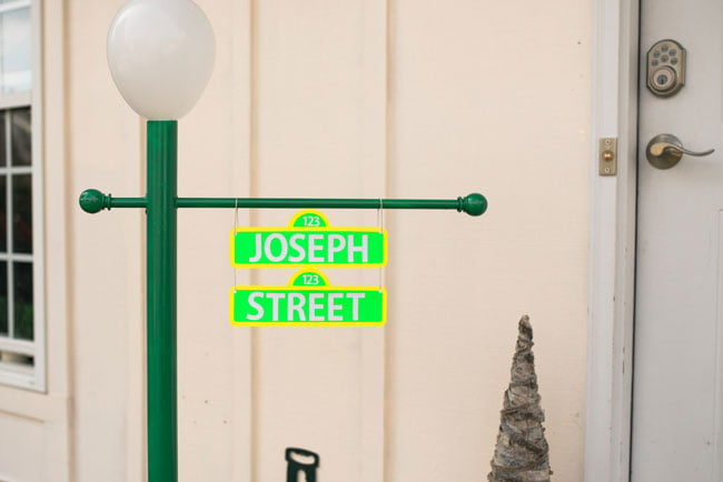 Sesame Street Lamp Post Sign