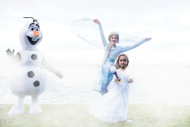 Frozen Birthday Party With Olaf and Elsa