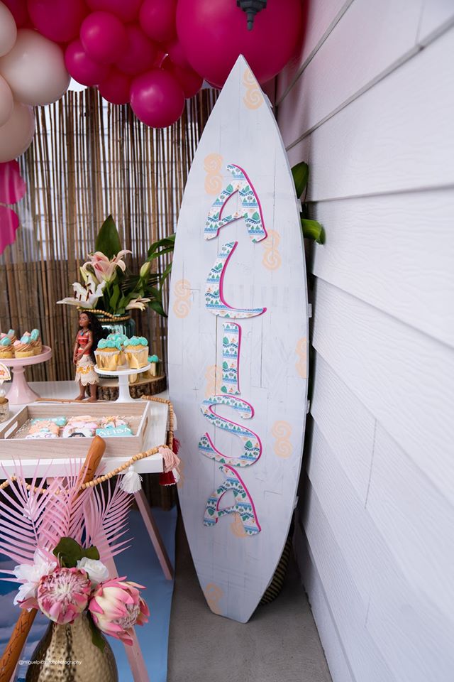 Personalized Surf Board Decoration