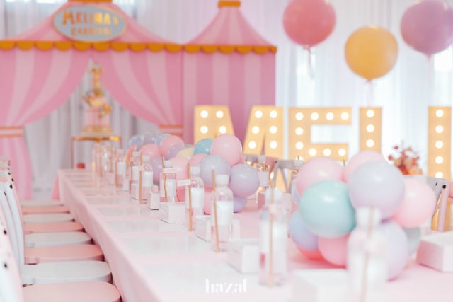Pink Carnival Party Guest Table