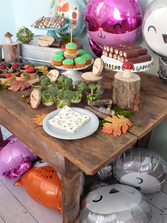 Woodland Animal Party Table