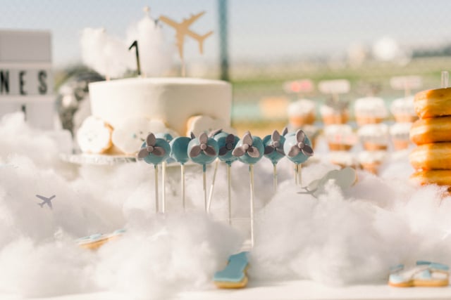 Airplane Cake Pops