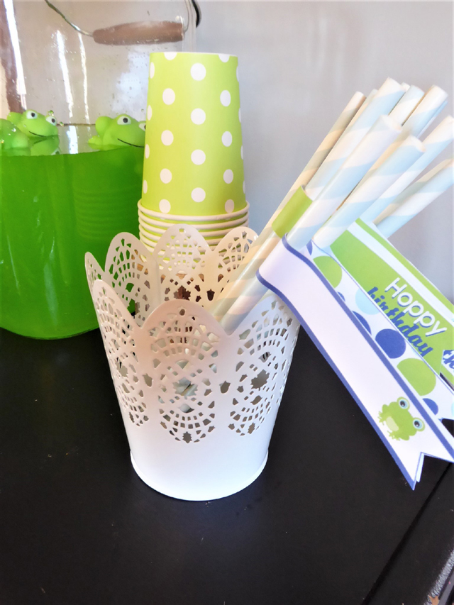 Frog Party Straws and Straw Flags
