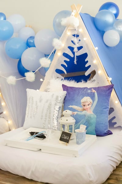 Frozen Sleepover Teepee Party