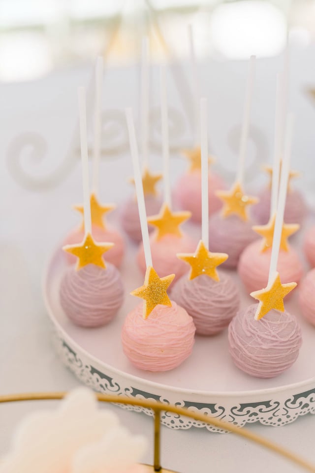 Pastel Star Cake Pops