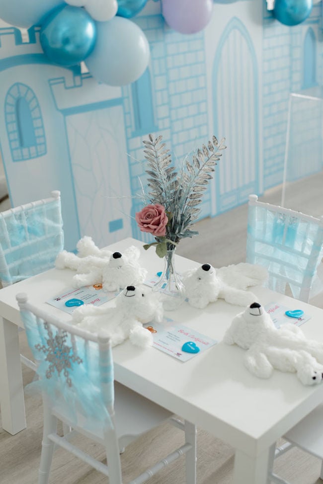 Frozen Winterland Party on Pretty My Party