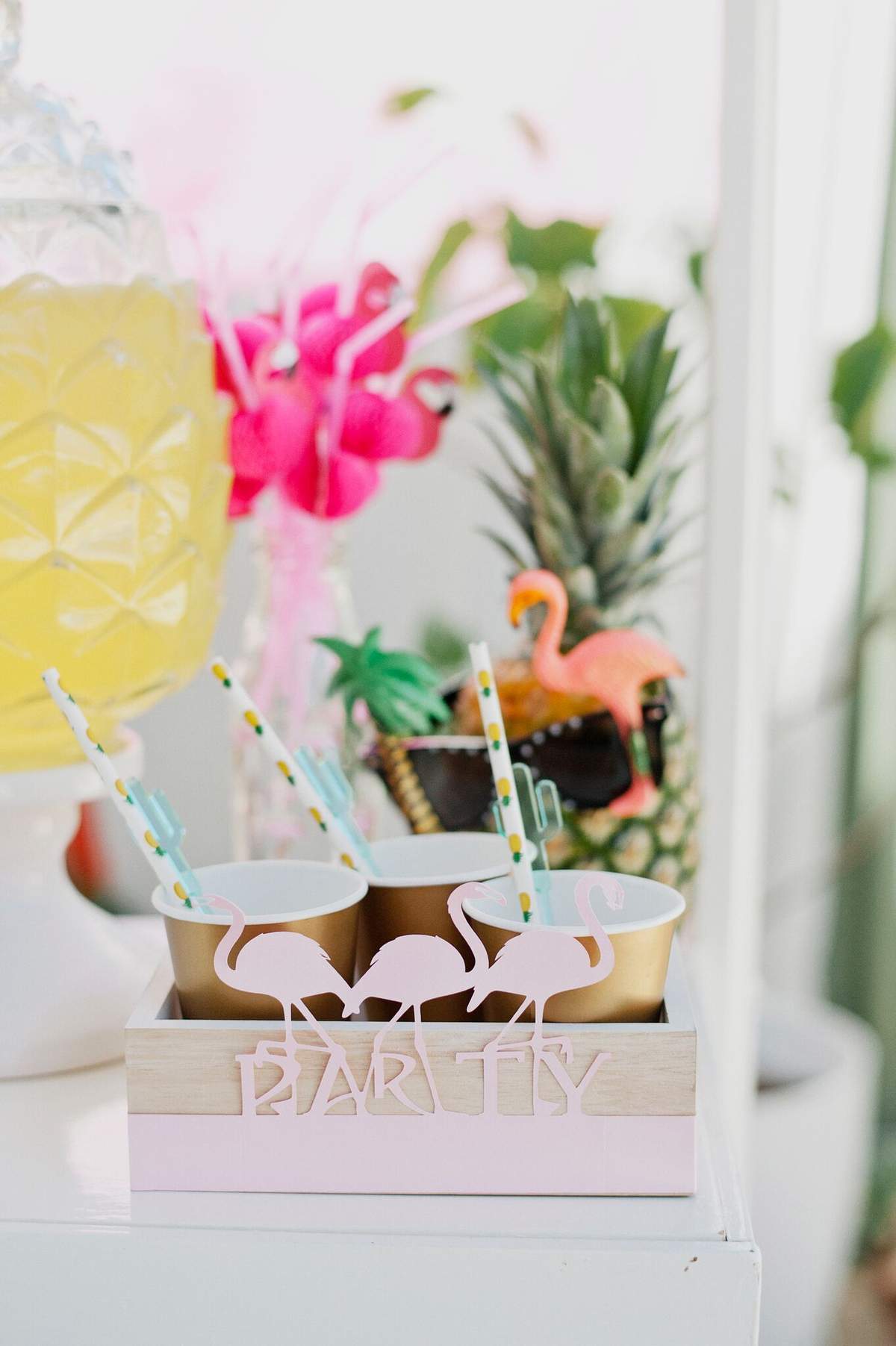 Pink Flamingo Party Decor
