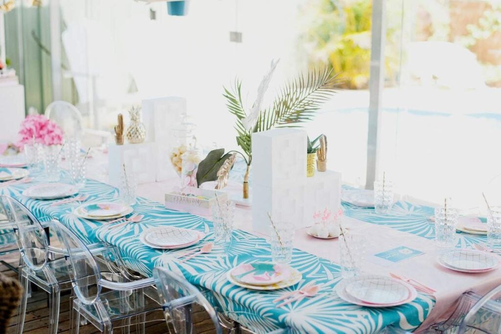 tropical tablescape