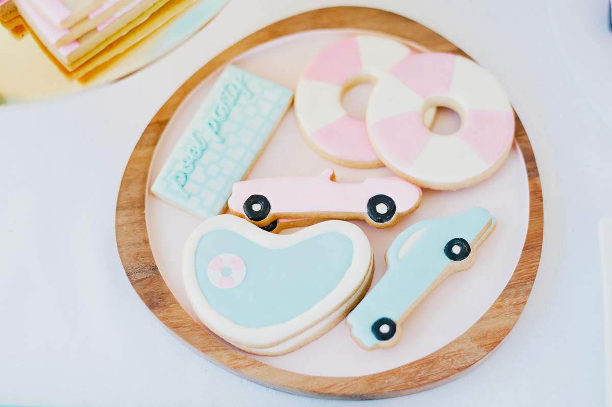 Pool party cookies