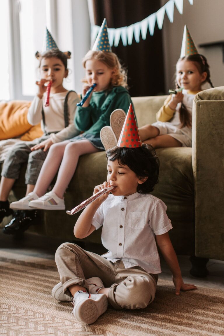 How long should a kids birthday party last